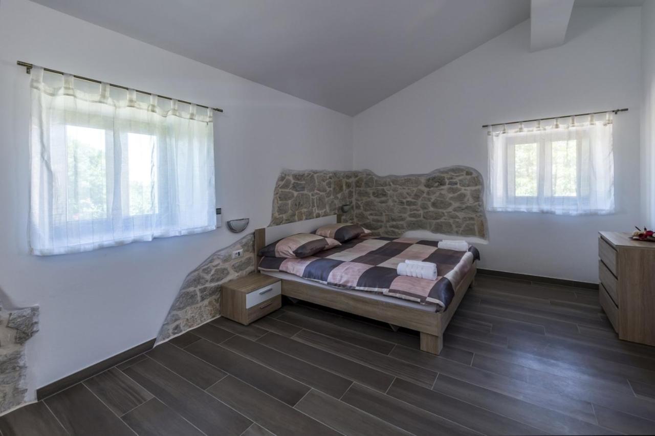 Spacious Four-Bedroom Villa Marija Klostar Εξωτερικό φωτογραφία