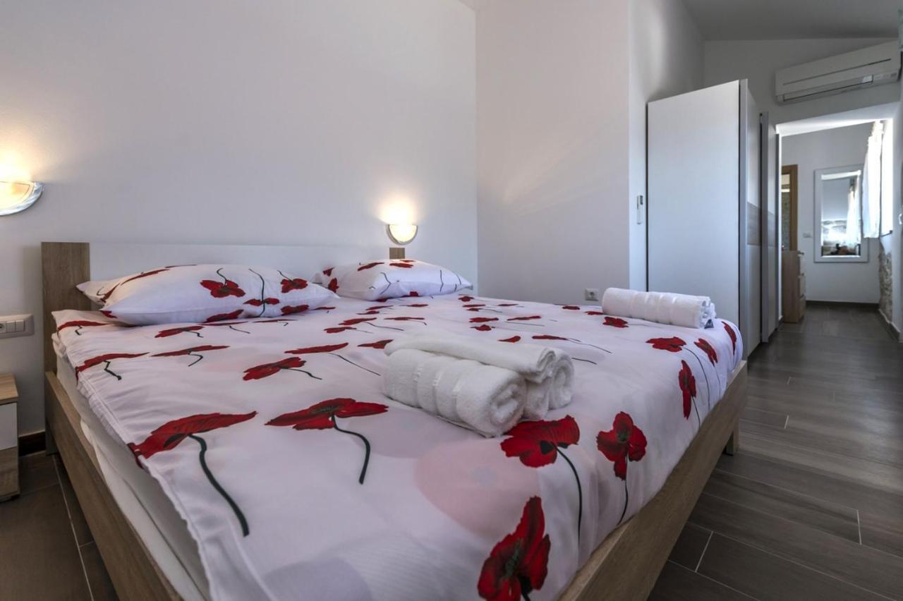 Spacious Four-Bedroom Villa Marija Klostar Εξωτερικό φωτογραφία
