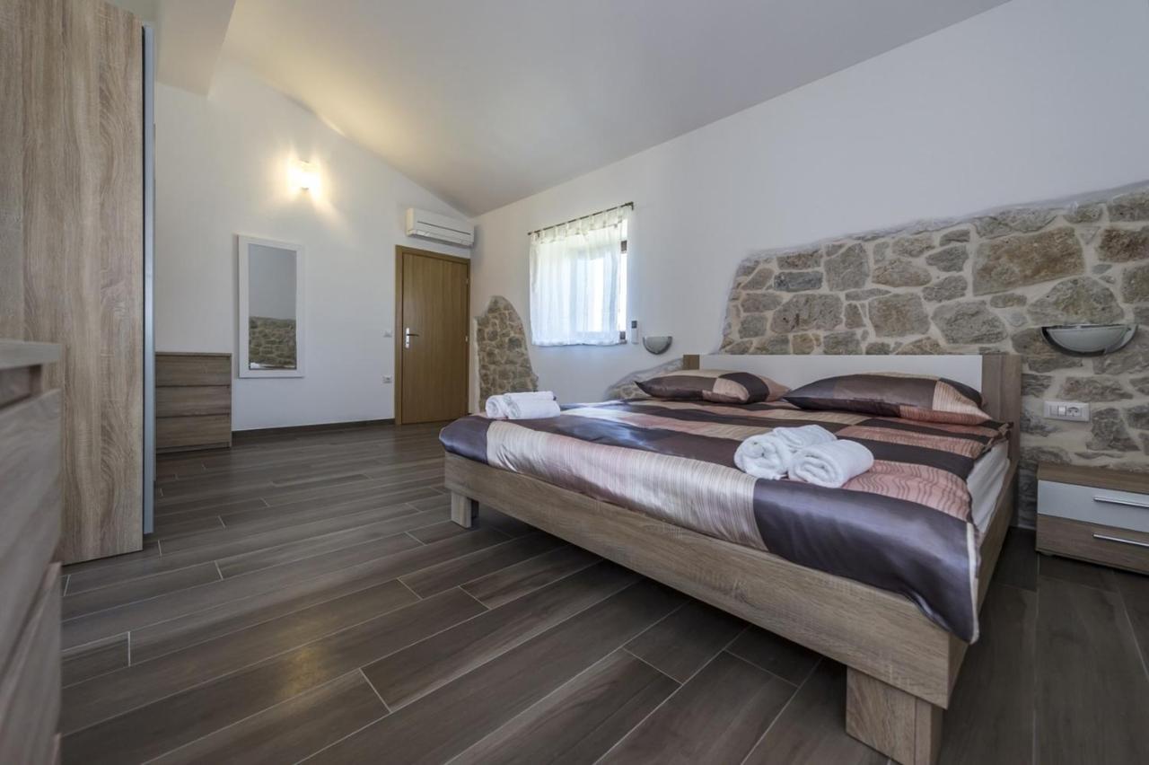 Spacious Four-Bedroom Villa Marija Klostar Εξωτερικό φωτογραφία